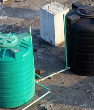 water_tank_cleaning_1789980276690_Fi3G_1789980282287_pcyb_a8807198-1f74-4784-8a93-6a501af412da_3HmT.jpg