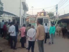 Woman gives birth to twin girls on road outside UP’s Amethi railway station
