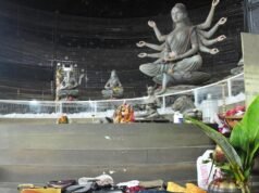 Religious festival crush in Kolkata kills 17: reports