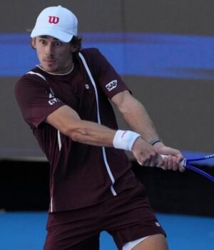 326480731aa4facf006b52ae24a1722ce963a670-16x9-x0y0w1280h720.jpg