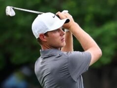 Pair share lead in Bermuda, Aussie five shots behind