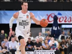Breakers survive late Kings rally in NBL nailbiter