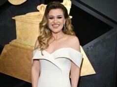 Kelly Clarkson brands New York store ‘liars’ as bitter row continues