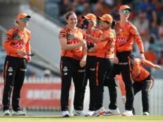 Women’s Big Bash League: Perth Scorchers cruise to nine-wicket win over Melbourne Renegades