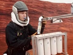Simulated Mars crew to emerge after year confined