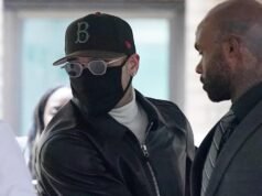 US singer Brown avoids jail over UK nightclub attack