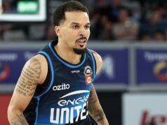 ‘Tough’ Hawks hang on to win nail-biter in Melbourne