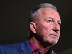 Botham reopens war of words with Stokes over Ashes