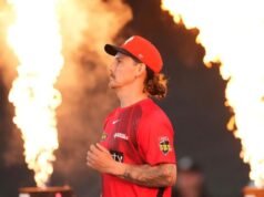 Australia call in two bolters for Tests with star hurt