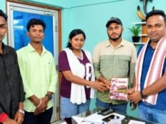 ଏବିଭିପିର ଛାତ୍ର ସନ୍ଦେଶ ପୁସ୍ତକ ପ୍ରଦାନ