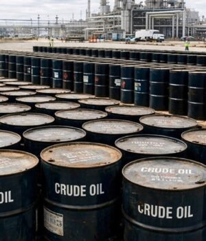Crude_Oil__1792571882833_jPBq_1792571882987_iAYx_7b40eb91-05bd-44a1-b408-9b23c0b785eb_iynB.jpg