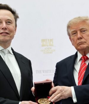 Elon_Musk_news_1792590531849_aaH4_1792590531951_NXa8_7ce2f526-9bcd-4aad-b659-fbd4c8a0d4c4_6so4.jpg