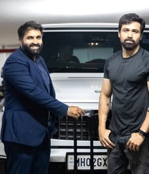 Emraan-620-01.jpeg