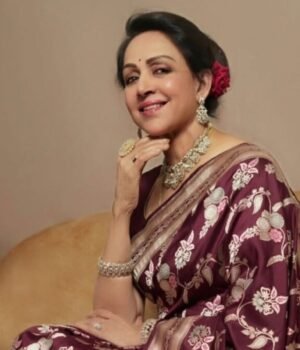 Hema_malini_fitness_routine_at_the_age_of_77_1791085134163_WnPi_1791085134269_1SkA_e21efbb8-2207-457b-9d47-9ae69346a2ea_CHP8.jpg