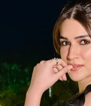 Kriti_Sanon_1792155809303_DAky_1792155809566_XIhl_63c893d8-edbe-4f8c-b86e-8bf1a0a5585a_kz8m.png