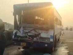 15 injured as TGSRTC bus hits parked lorry on Hyderabad outskirts