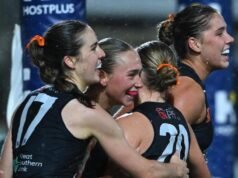 Blues beat torrid conditions as Hawks’ AFLW woes worsen