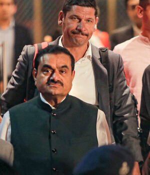 adani_1790833508489_GbMi_1790833508688_peZS_3d5f470c-559d-40cd-88bb-69126deb8bda_m0a8.jpg