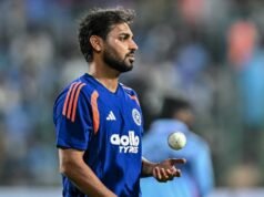 RCB boy Bhuvneshwar Kumar makes India return in decider as Chinnaswamy erupts