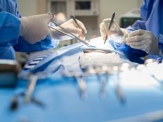 US mum discovers surgical needle in her abdomen SEVEN YEARS after going under the knife for routine procedure