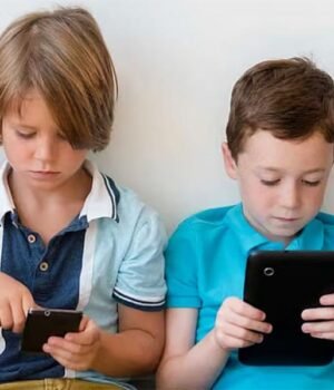 children-social-media.jpg