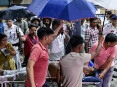 Rain starts, crowd rushes in: Video captures moments before Kolkata pandal stampede