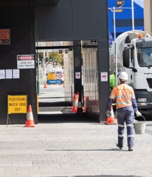 contruction_site_-_road_work_-_trader_-_worker-0384_28b6b0f7791c407e8fee409da80447bb%20%281%29.jpg