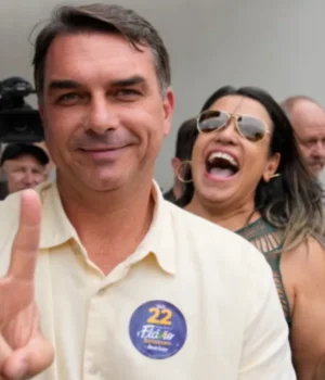 flavio-bolsonaro-1793243823.webp