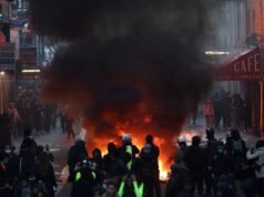 France protesters tear-gassed, clash with cops as over 4 lakh join anti-govt stir