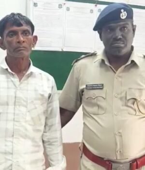 gujarat-valsad-axe-attack-264641450-16x9_0.jpg