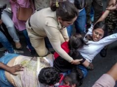 Rahul Gandhi, CJP claim cop woman female journalist at Jantar Mantar protest