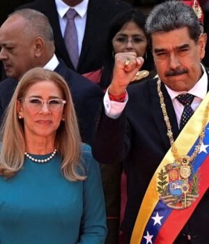 nicolas-maduro--cilia-flores-082915109-16x9_0.jpg