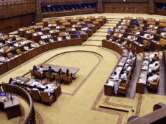 ഗ്യാനേഷ് കുമാറിന്റെ രാജി ആവശ്യം: മുഖ്യമന്ത്രി നാളെ
നിയമസഭയില് പ്രമേയം അവതരിപ്പിക്കും; എല്ഡിഎഫ് പിന്തുണക്കും
