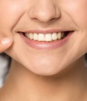 oral_care_myths_debunk_by_dentist_1792028380393_Fxlc_1792028380506_PyxL_14b2c1af-5e44-4f1a-b98b-1050bab82602_U6SW.jpg