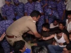 ഡല്ഹിയില് എന് എസ് യു ഐ പ്രതിഷേധത്തില് സംഘർഷം; പ്രതിഷേധക്കാരെ പോലീസ് കസ്റ്റഡിയിലെടുത്ത് നീക്കി