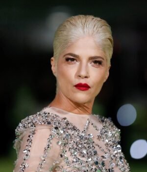 selma-blair-123222752-16x9_0.jpg
