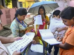 कर्नाटक मे ं वोटर लिस्ट स े कट े 99 लाख नाम, कांग्रेस न े उठाए सवाल, चुनाव आयोग न े बताई एक-एक बात
