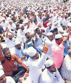 sunni-march-file.jpg
