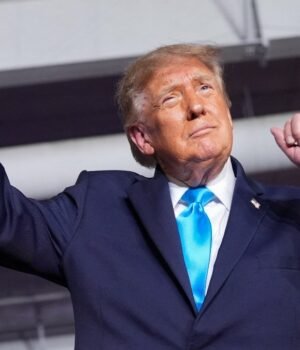 trump-073302781-16x9_0.jpg