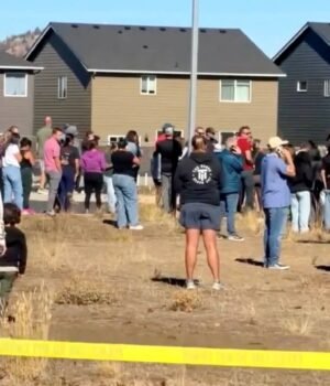 us_oregon_school_shooting_1792113379892_f1Iu_1792113387740_cbMP_ddf66852-0c30-4cae-8555-dce06ac55634_r431.JPG
