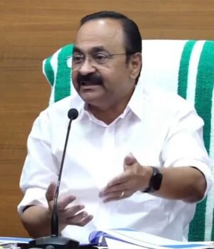v-ds-satheesan-press-meet-2.jpg