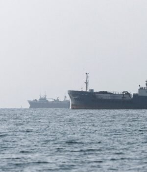 vessels-hormuz-112036527-16x9_0.jpg